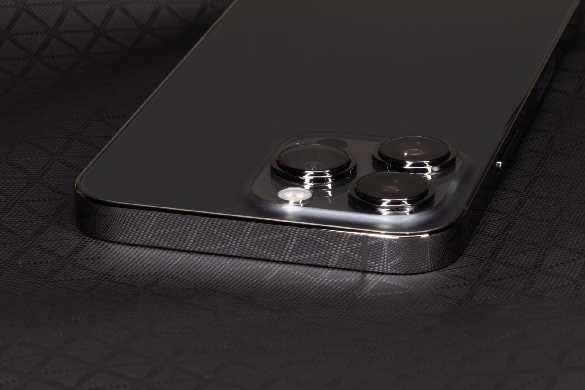 StockSnap_WR9GMT3HBF (1)